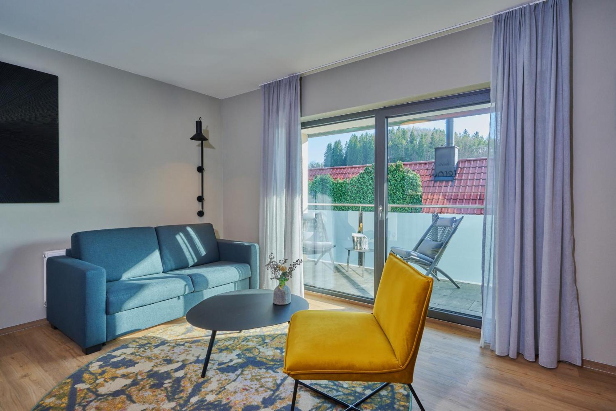 Landhotel Sternwirt - Das Wellnesshotel Zwischen Nuernberg Und Amberg Hogen Extérieur photo