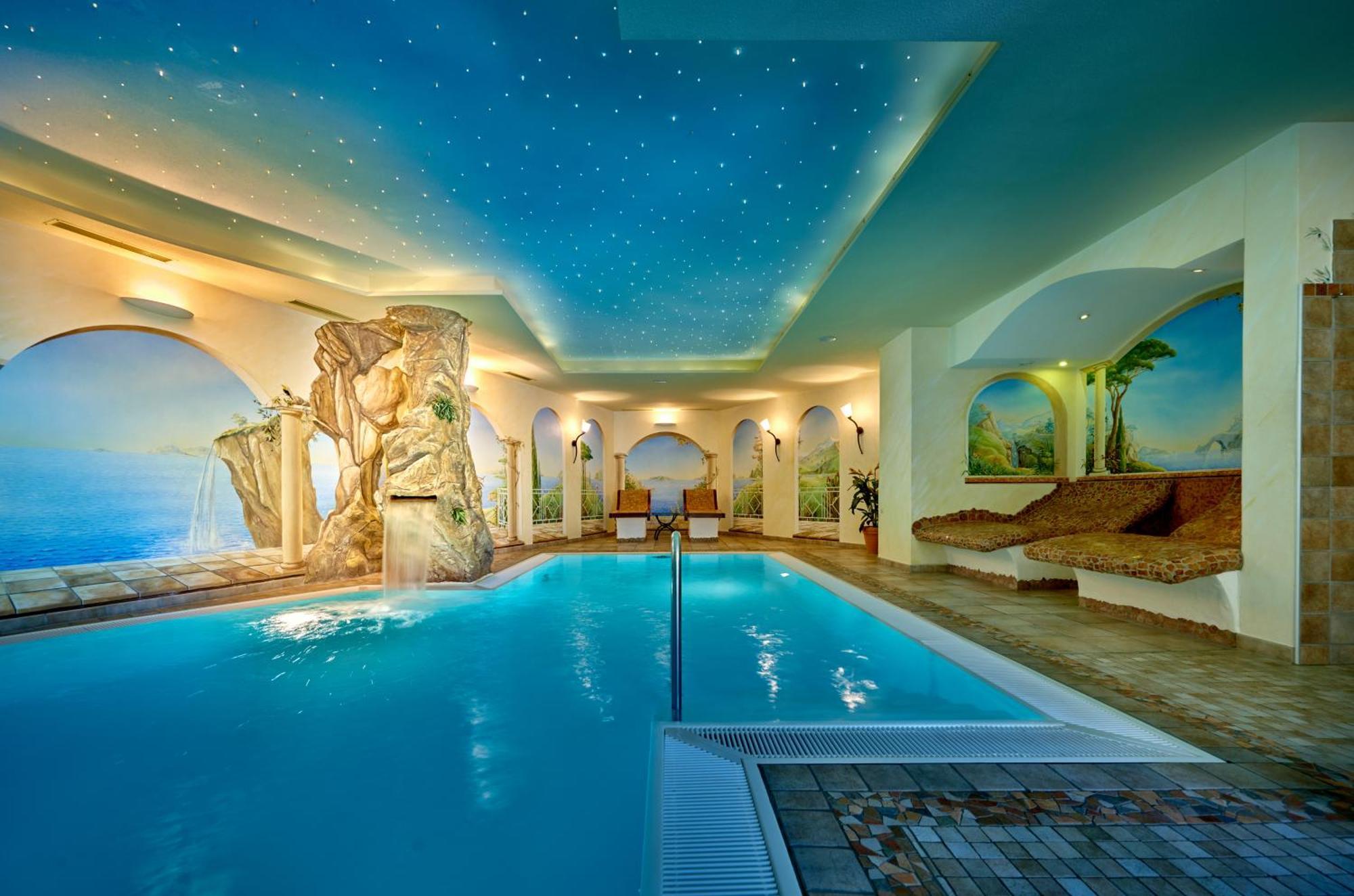 Landhotel Sternwirt - Das Wellnesshotel Zwischen Nuernberg Und Amberg Hogen Extérieur photo