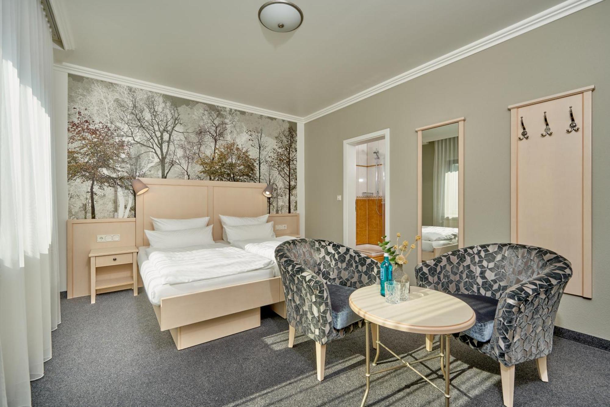 Landhotel Sternwirt - Das Wellnesshotel Zwischen Nuernberg Und Amberg Hogen Extérieur photo