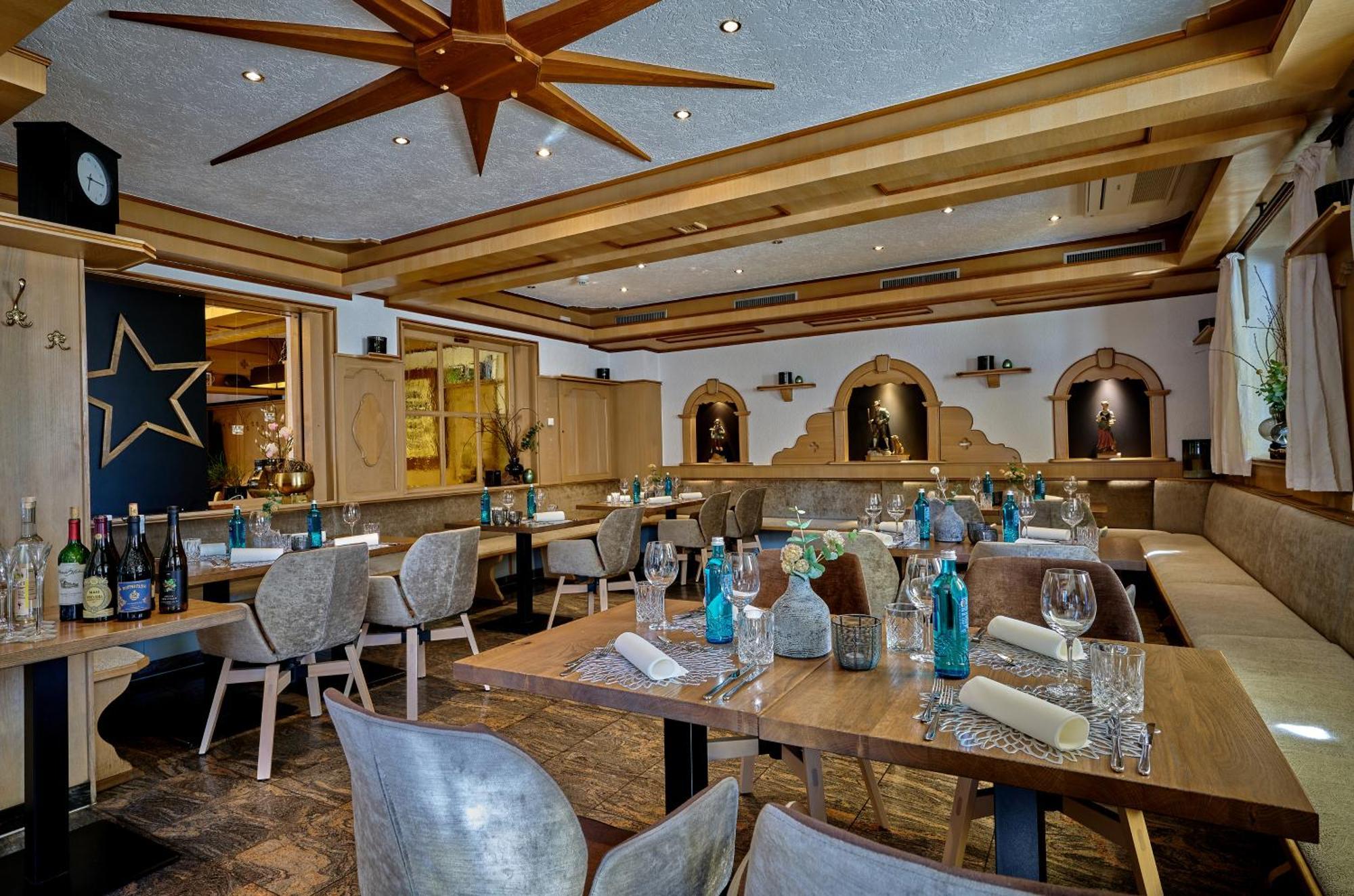 Landhotel Sternwirt - Das Wellnesshotel Zwischen Nuernberg Und Amberg Hogen Extérieur photo
