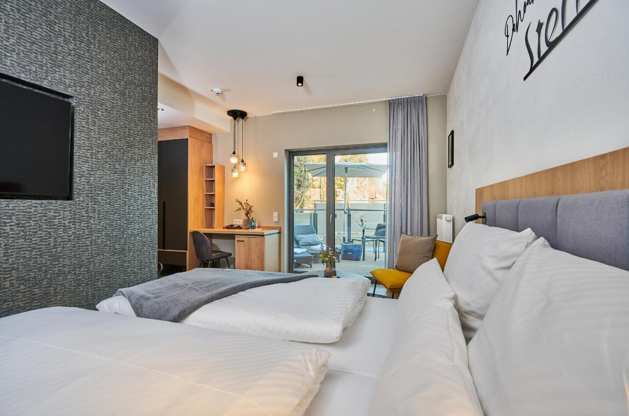Landhotel Sternwirt - Das Wellnesshotel Zwischen Nuernberg Und Amberg Hogen Extérieur photo