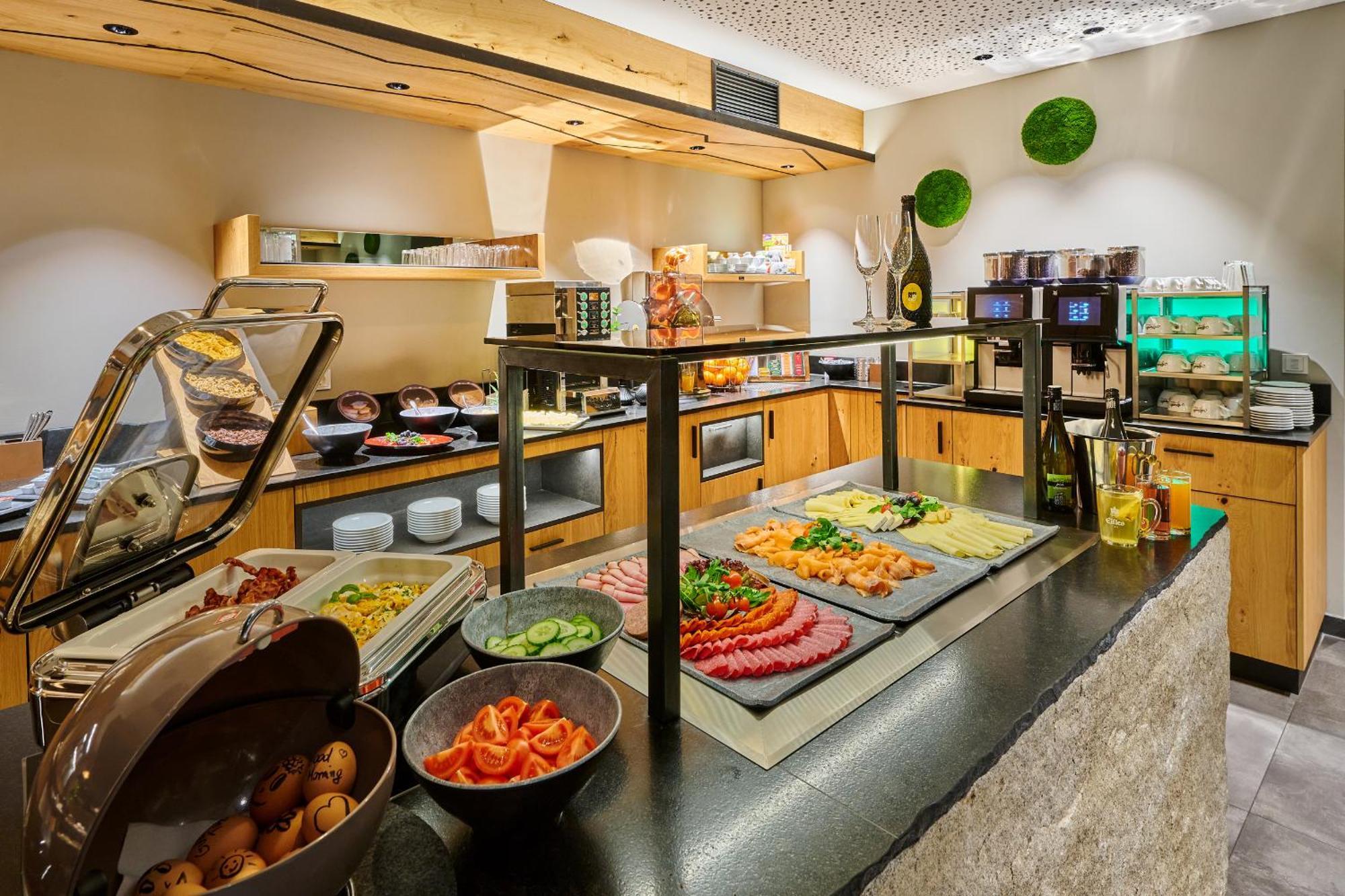 Landhotel Sternwirt - Das Wellnesshotel Zwischen Nuernberg Und Amberg Hogen Extérieur photo